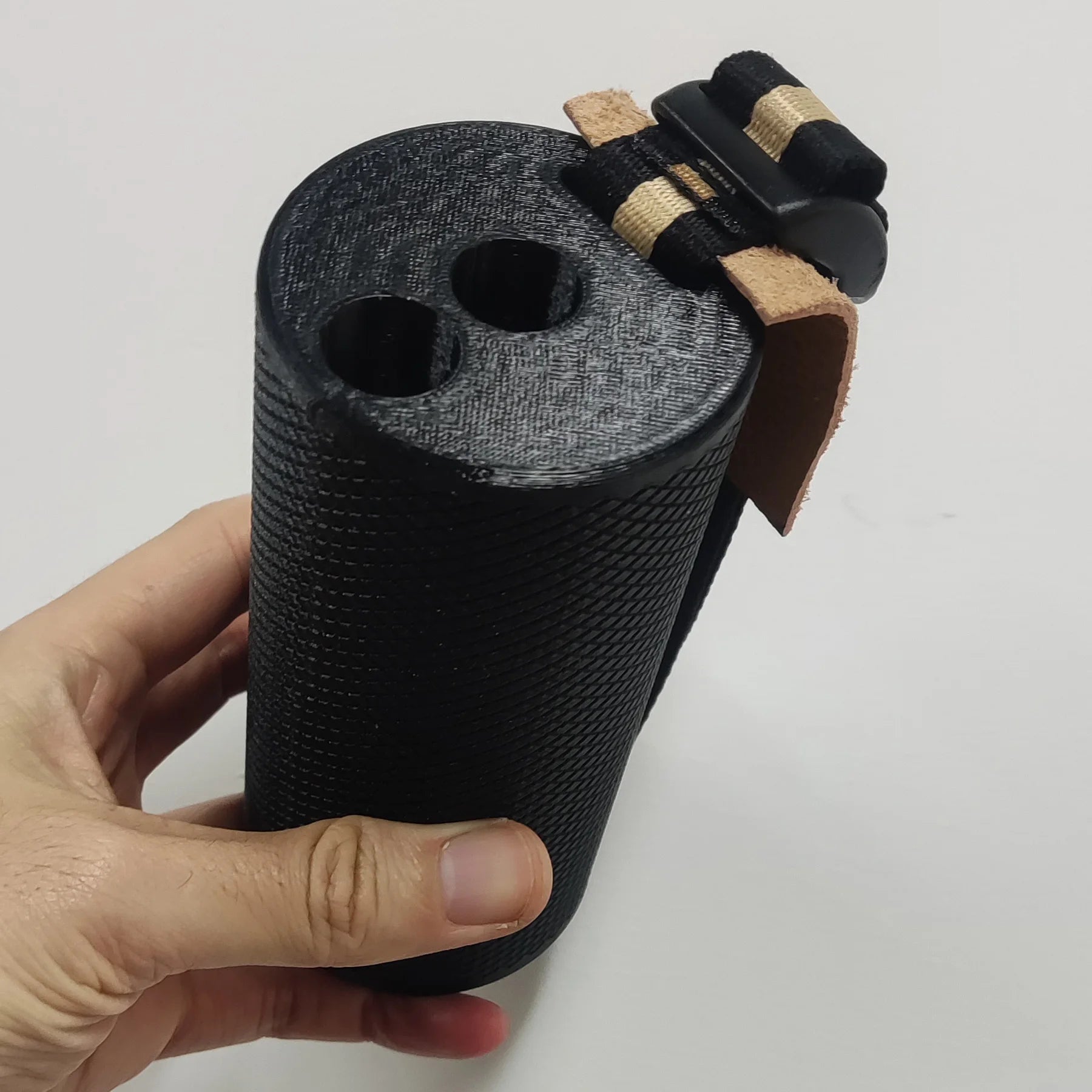 Hand Grip Biomimético 3D para Treino de Força e Braço de Ferro