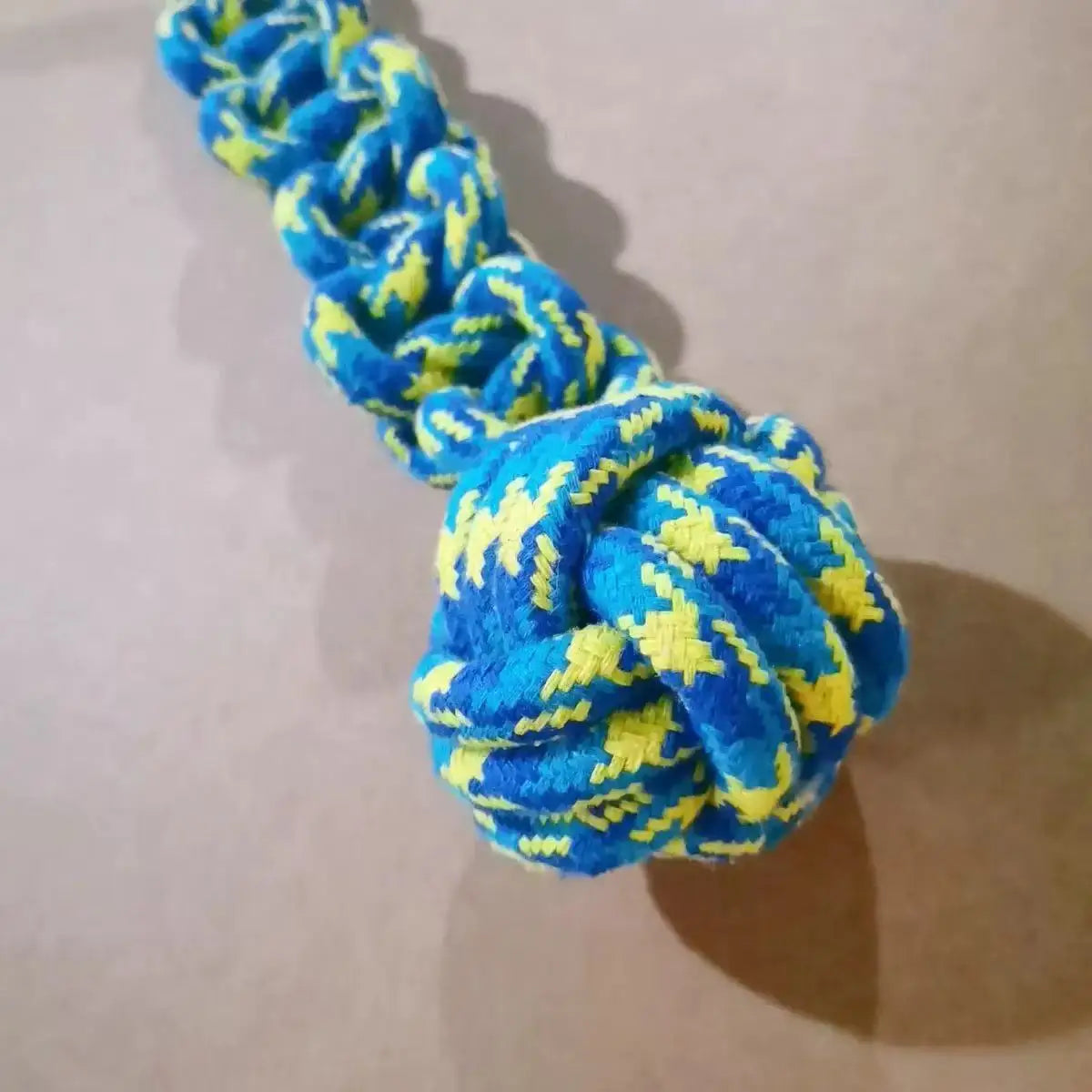 Outdoor Bungee Tug Toy, Dog Toy Hanging from Tree for Small to Large Dogs, Interactive Exercise Play Cord & Tether with Chew Rop