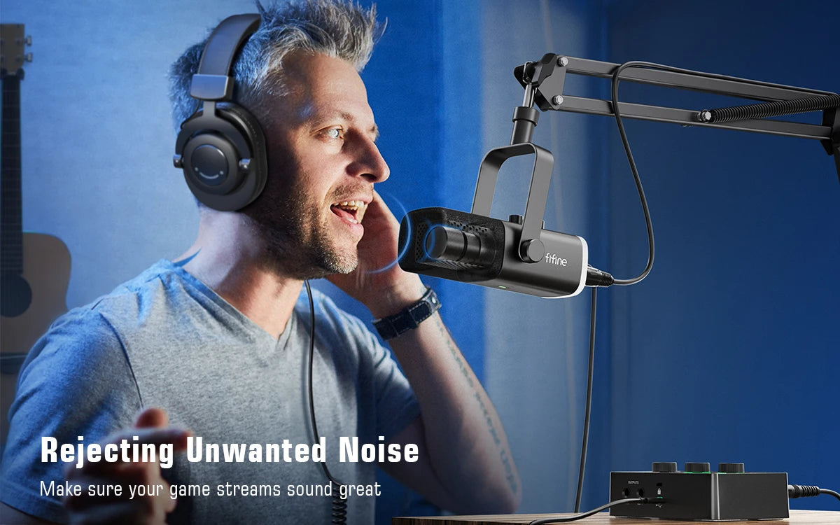 FIFINE AM8T — Microfone Dinâmico USB/XLR com Mute, RGB e Braço Articulado