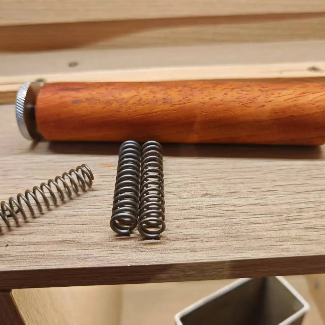 Fortalecedor de Polegar e Thenar em Alumínio — Hand Grip 3 Molas e Bastão Nylon